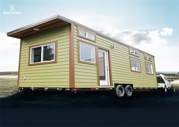 โครงสร้างสแตนเลสเบา โครงการบ้านเล็ก Prefab รถยนต์สีเบจ 3 ตันสําหรับ 2-3 คน